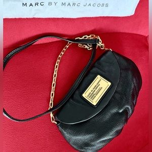 Marc by Marc Jacobs cross body bag ! Leather!